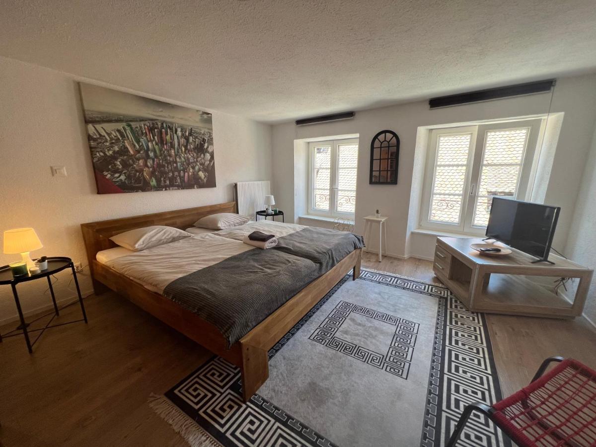 Appartement En Vieille Ville De Porrentruy Esterno foto