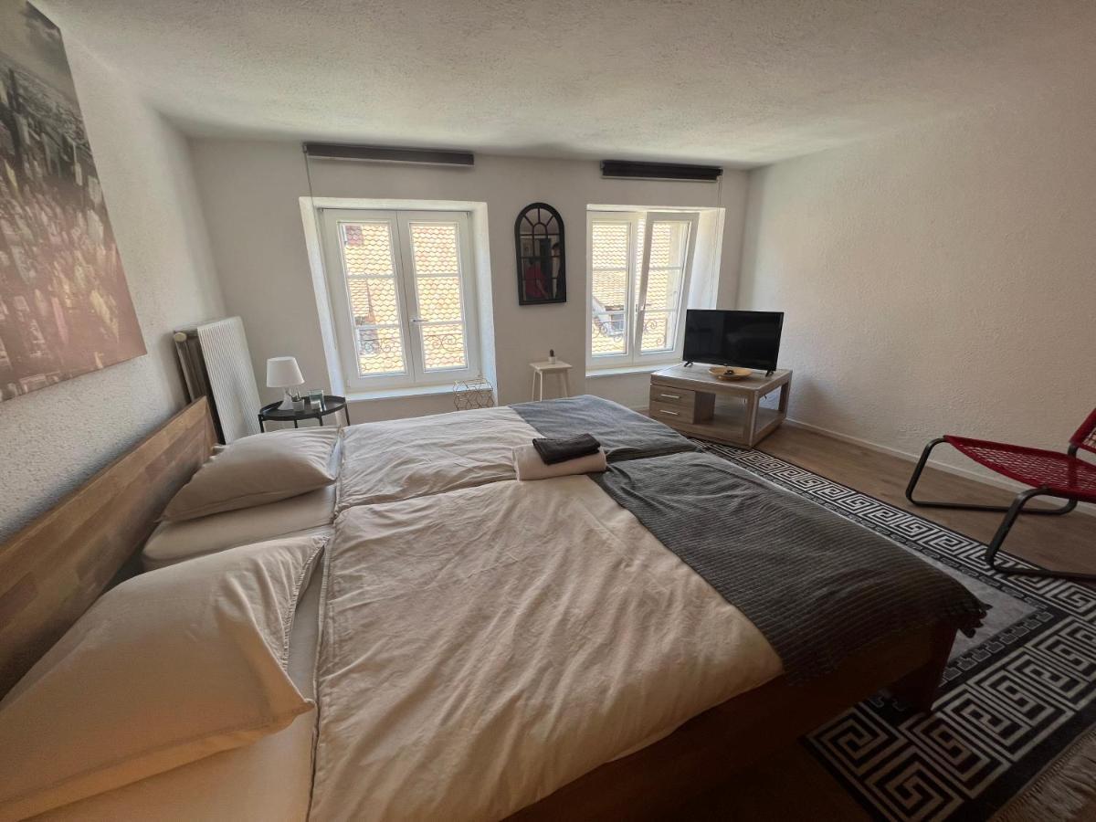 Appartement En Vieille Ville De Porrentruy Esterno foto